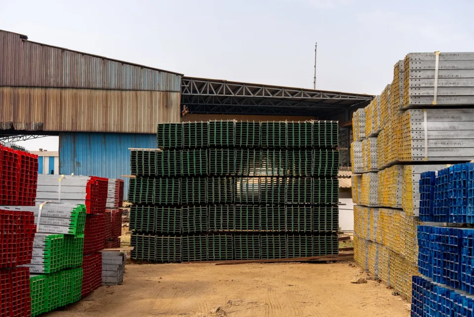 Cổng sắt, lan can